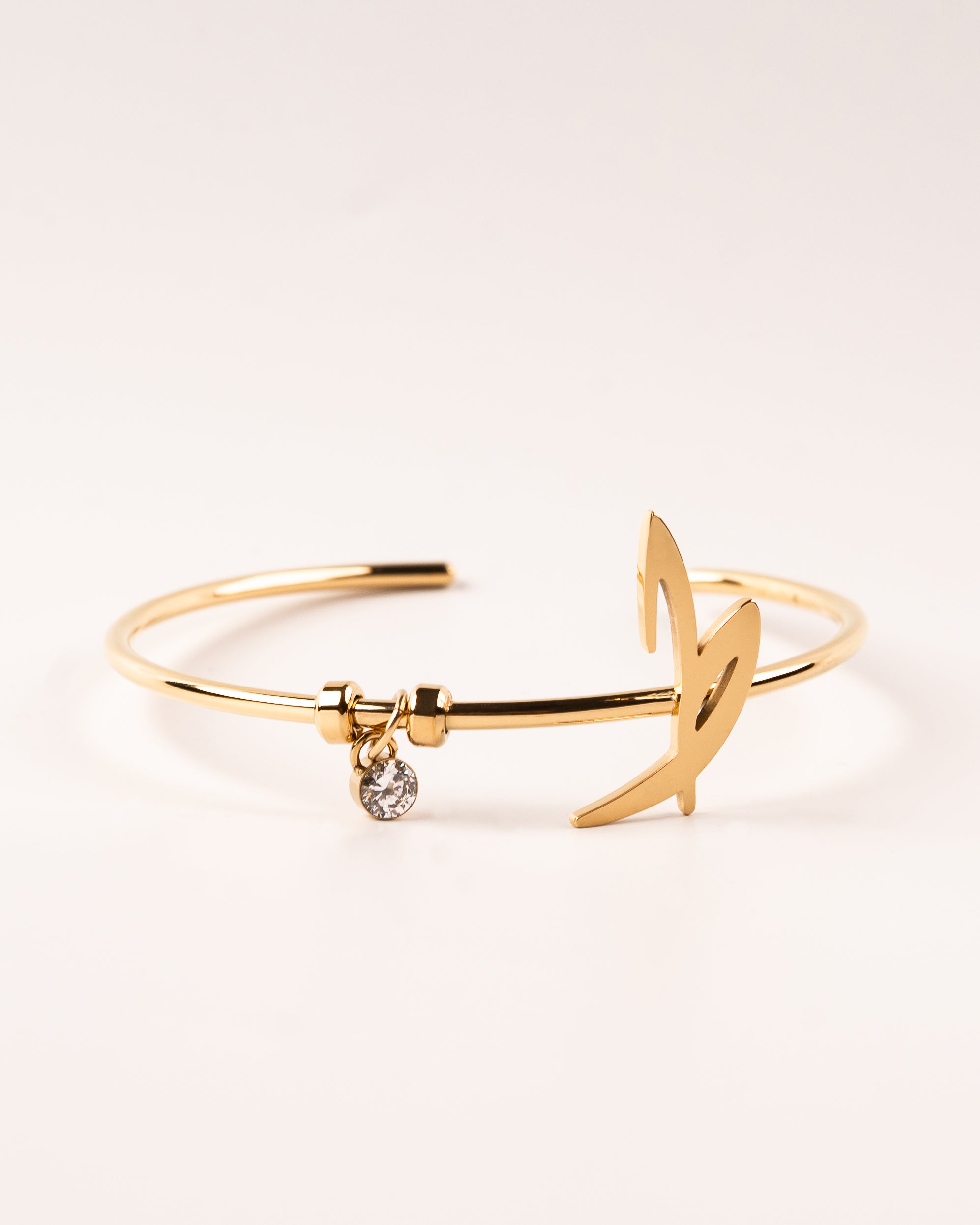 Arabic Initial Cuff ط