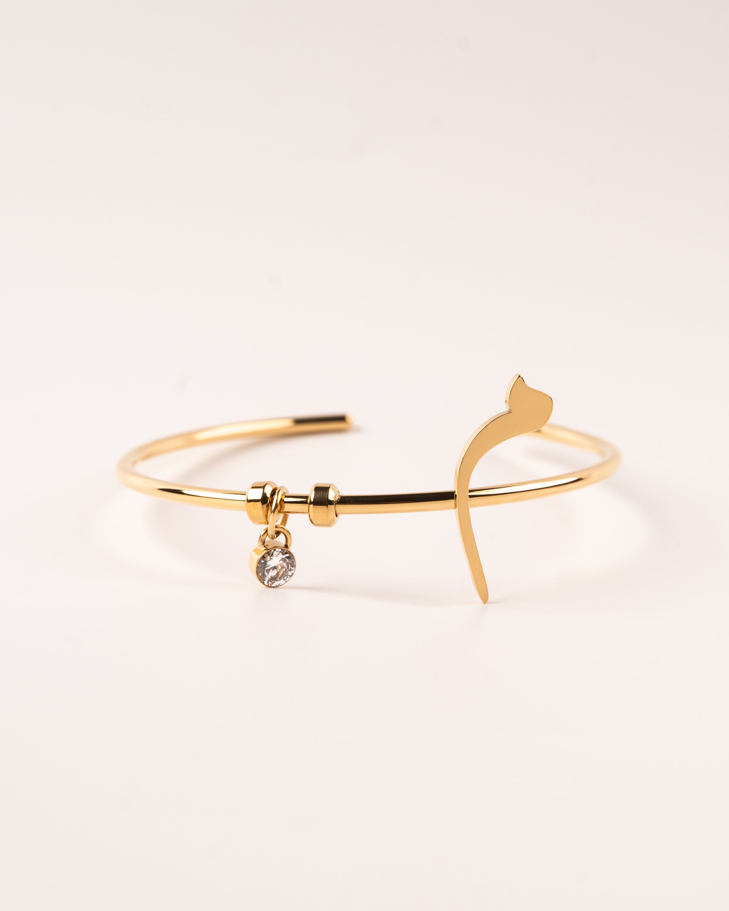 Arabic Initial Cuff م