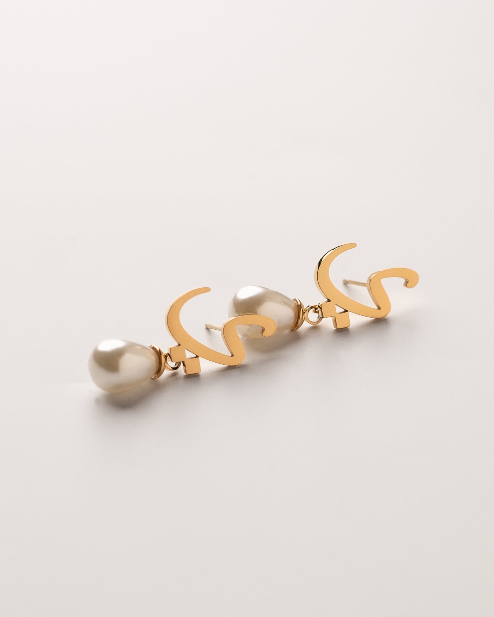 Calligraphed Letter Earrings ي