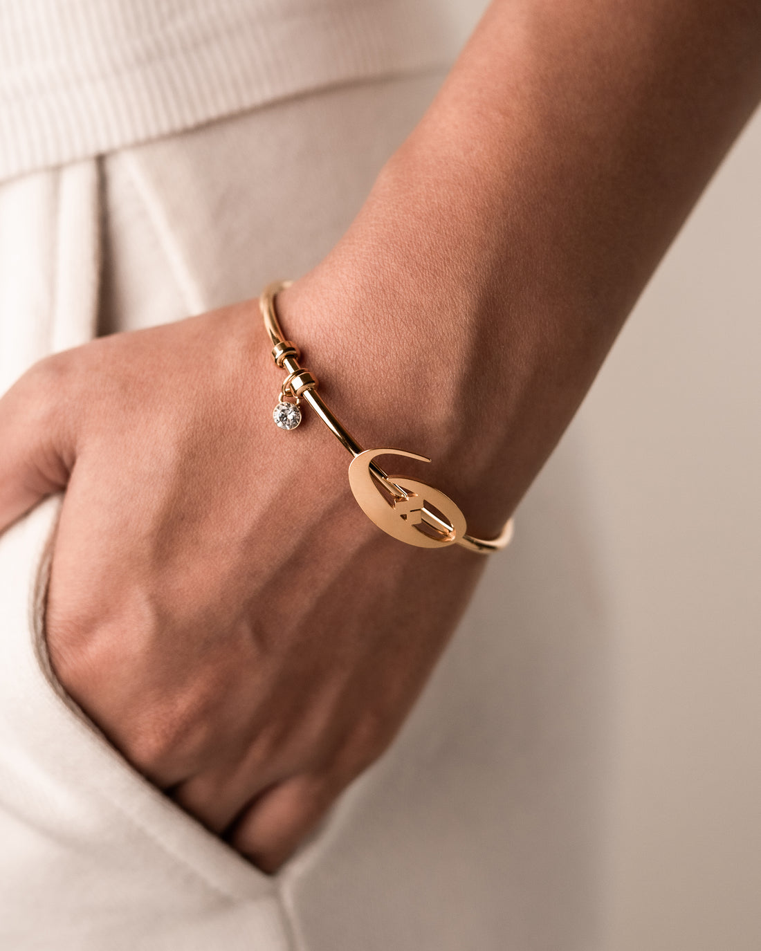 Arabic Initial Cuff ث