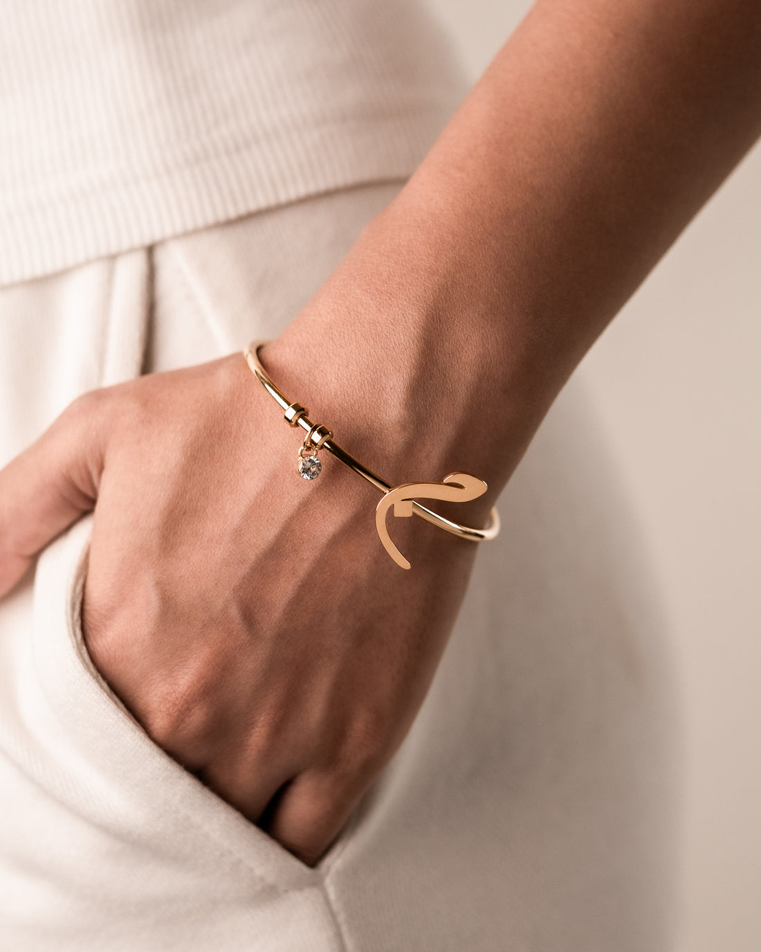 Arabic Initial Cuff ج