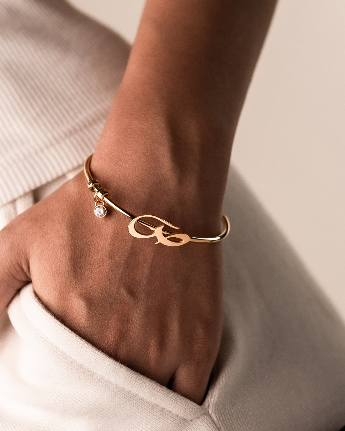 Arabic Initial Cuff ص