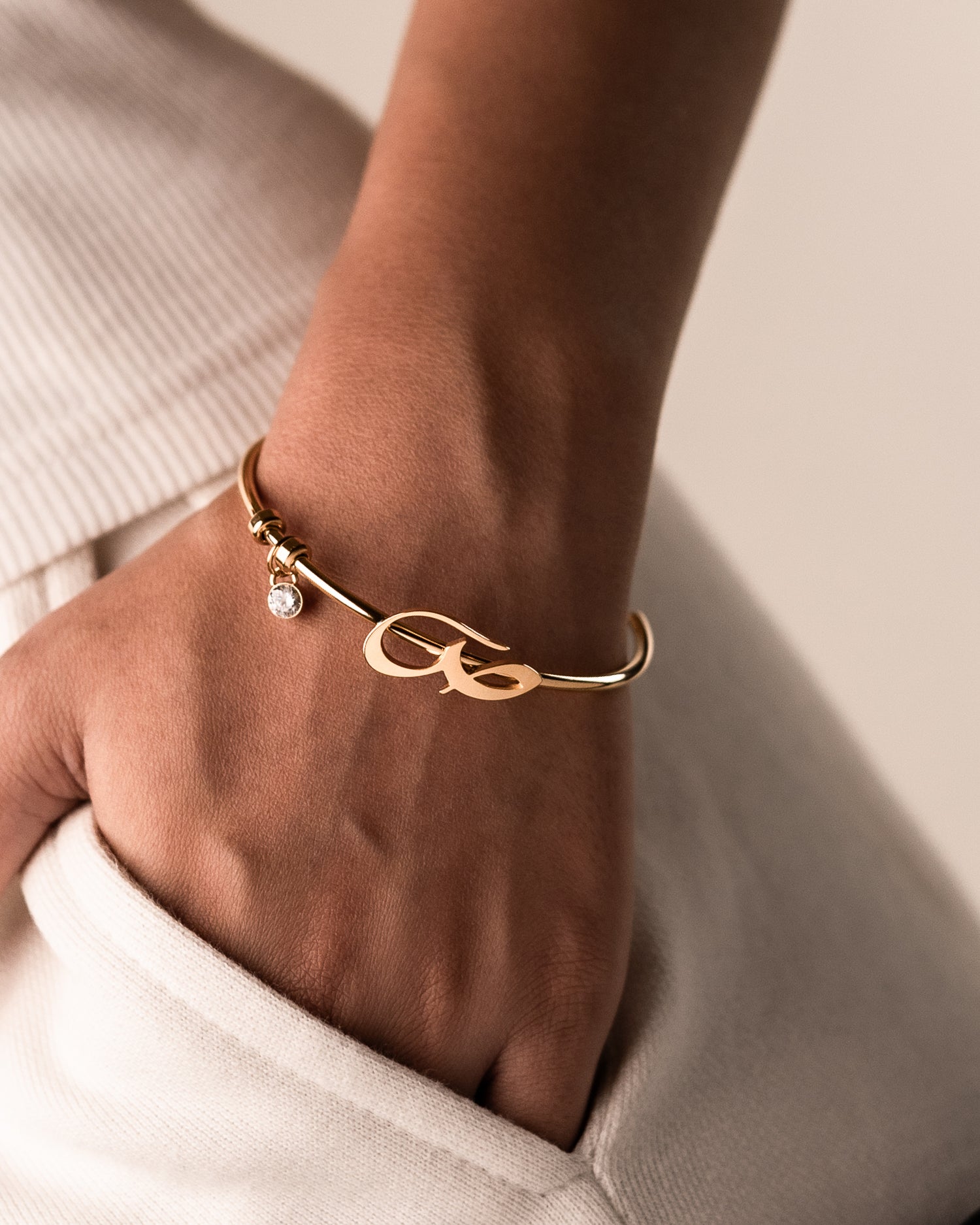 Arabic Initial Cuff ص